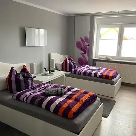 Sarah * Шёнебек